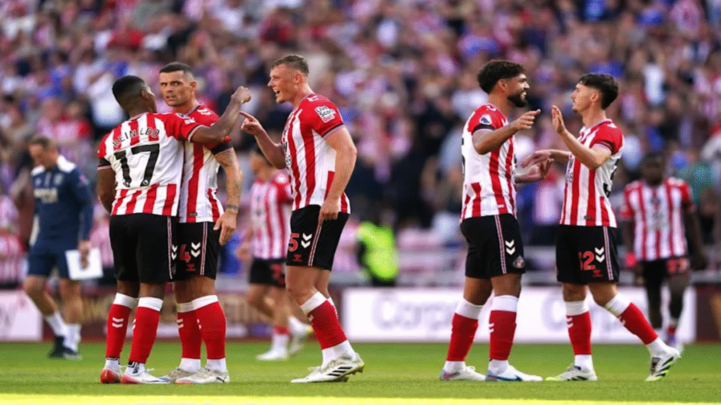 Sunderland mark Premier League return with 3-0 win over West Ham Sunderland and West ham